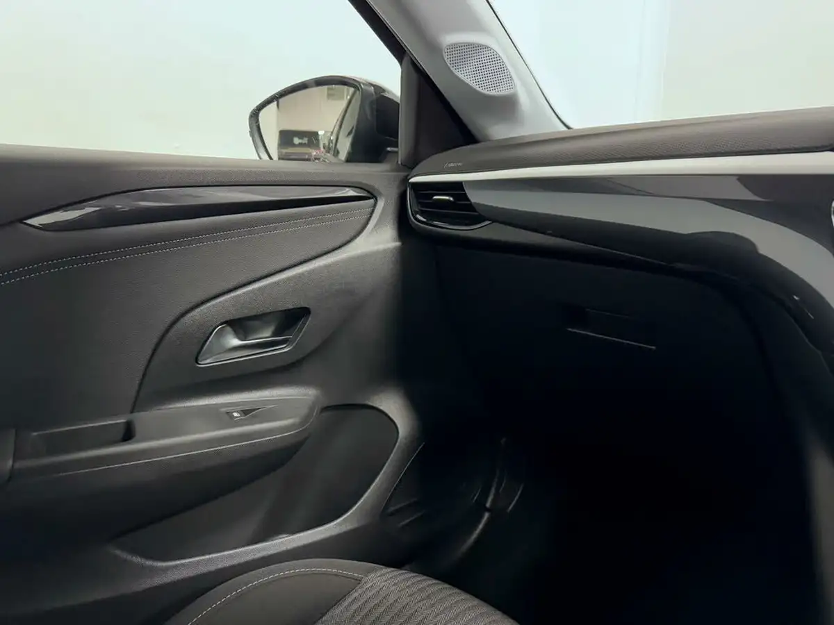 2021-vauxhall-corsa-e-griffin-11kw-big-28