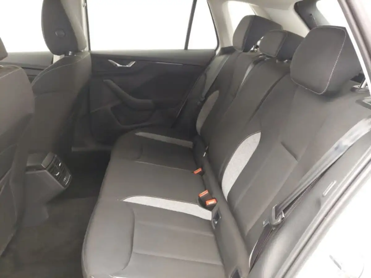 2024-skoda-kamiq-10-tsi-se-116ps-dsg-big-5