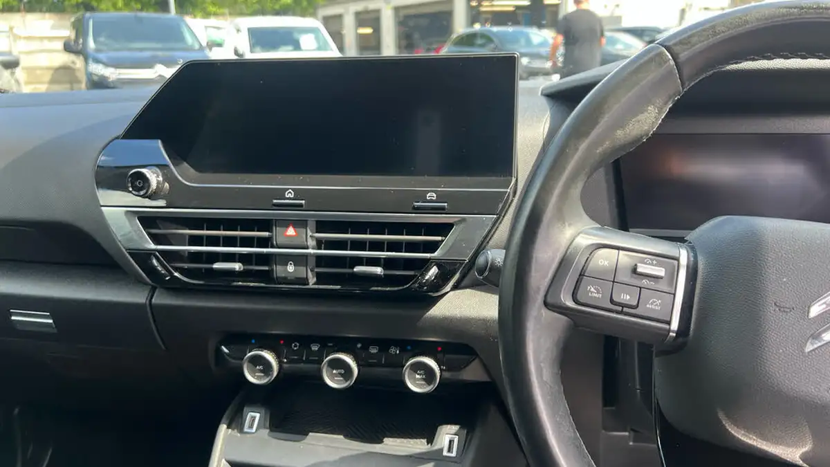 2021-citroen-c4-12-puretech-shine-130ps-big-28