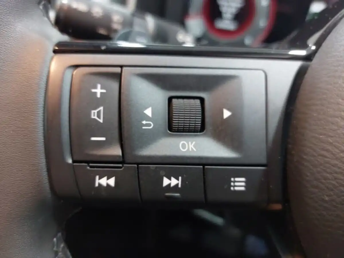 2023-nissan-qashqai-13-dig-t-n-connecta-160ps-auto-big-15