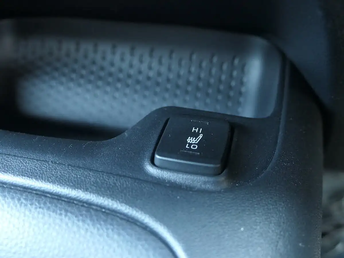 2023-toyota-corolla-18-vvt-i-gr-sport-138bhp-hatchback-big-22