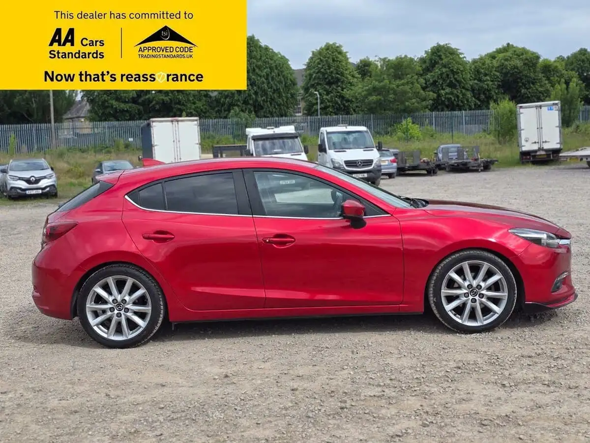 2016-mazda-mazda3-20-sport-nav-120ps-safety-packblack-leather-hatchback-5d-auto-big-14
