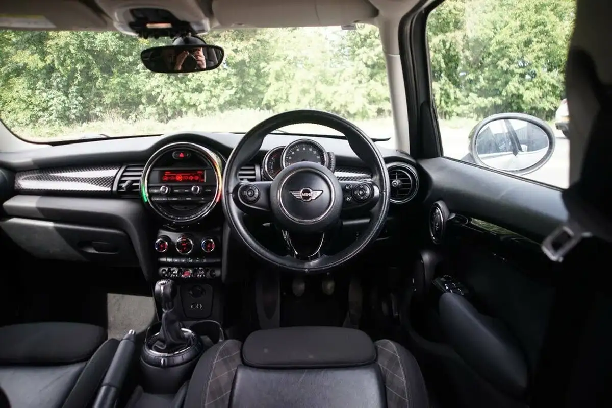 2016-mini-cooper-20td-cooper-sd-170bhp-ss-hatchback-5d-big-9