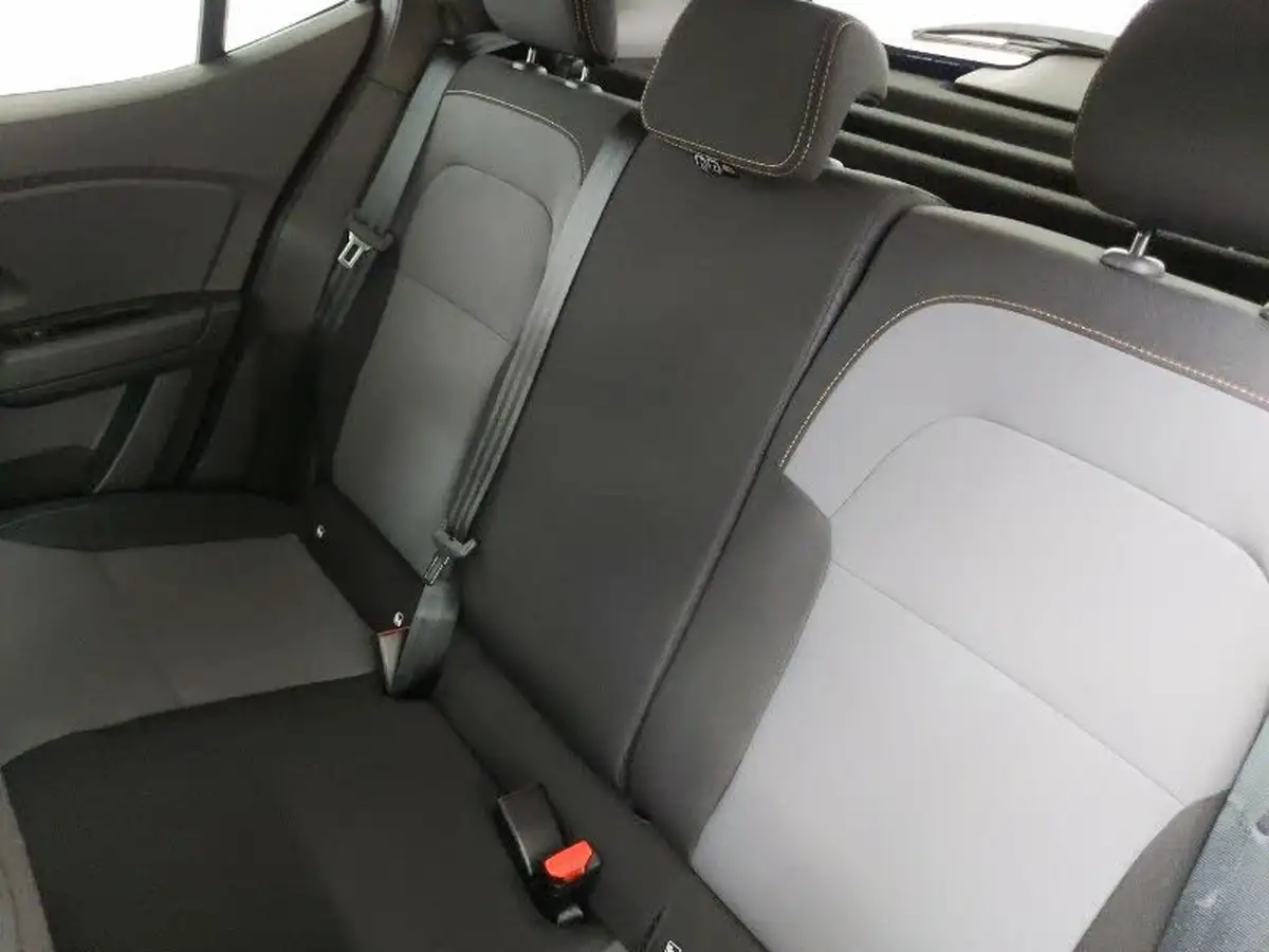 2024-dacia-sandero-stepway-10-tce-extreme-90bhp-big-5