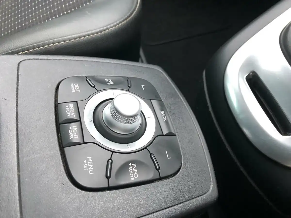 2014-renault-scenic-15td-dynamique-tom-tom-energy-ss-big-20