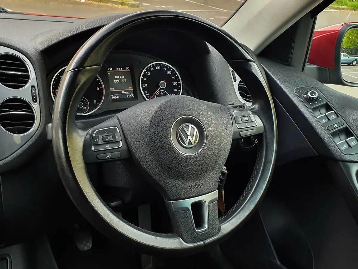 2014-volkswagen-tiguan-20tdi-match-140ps-2wd-bluemotion-tech-big-16