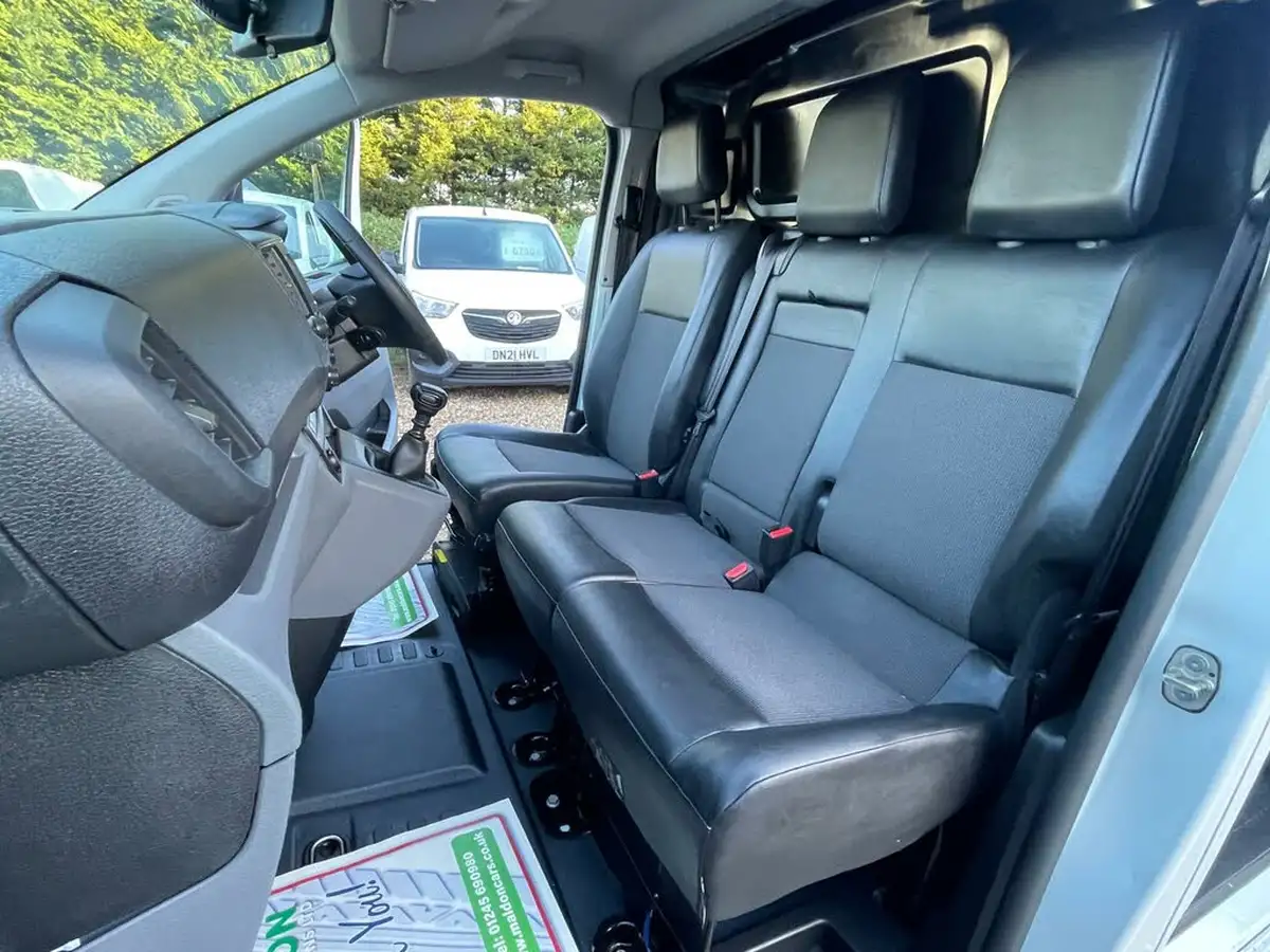 2020-citroen-dispatch-15bluehdi-enterprise-xl-1000-100pseu6dt-e-big-24