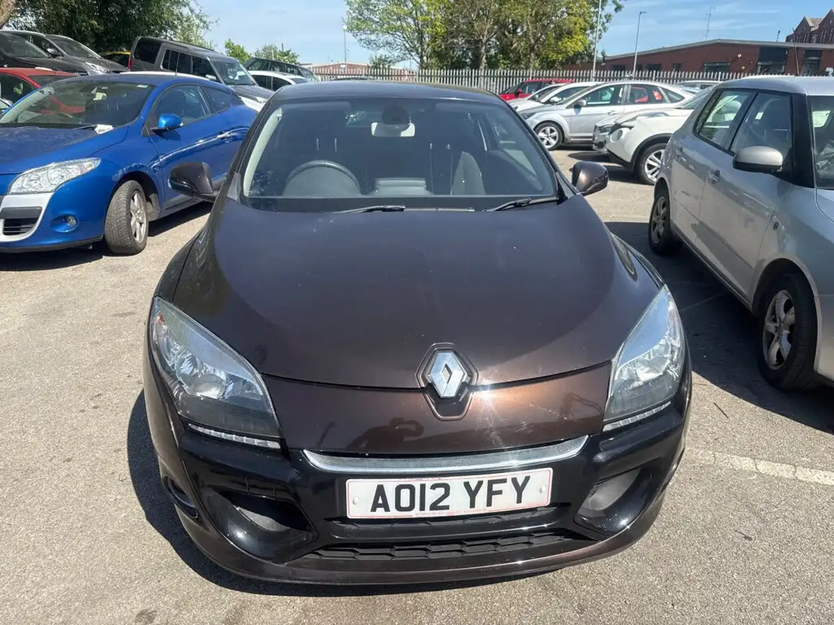 2012-renault-megane-15dci-dynamique-tom-tom-coupe-3d-big-7