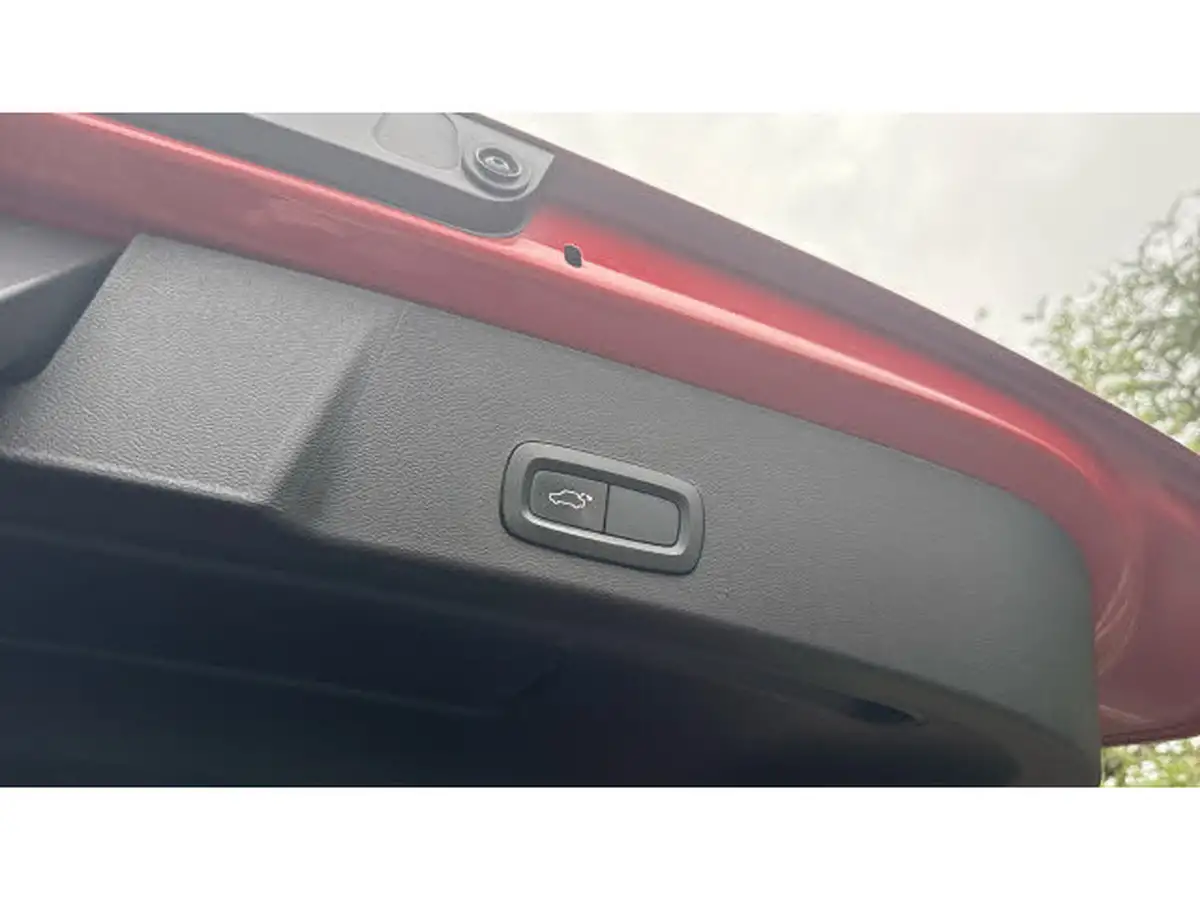2021-volvo-xc40-15-t5-r-design-pro-258bhp-big-32