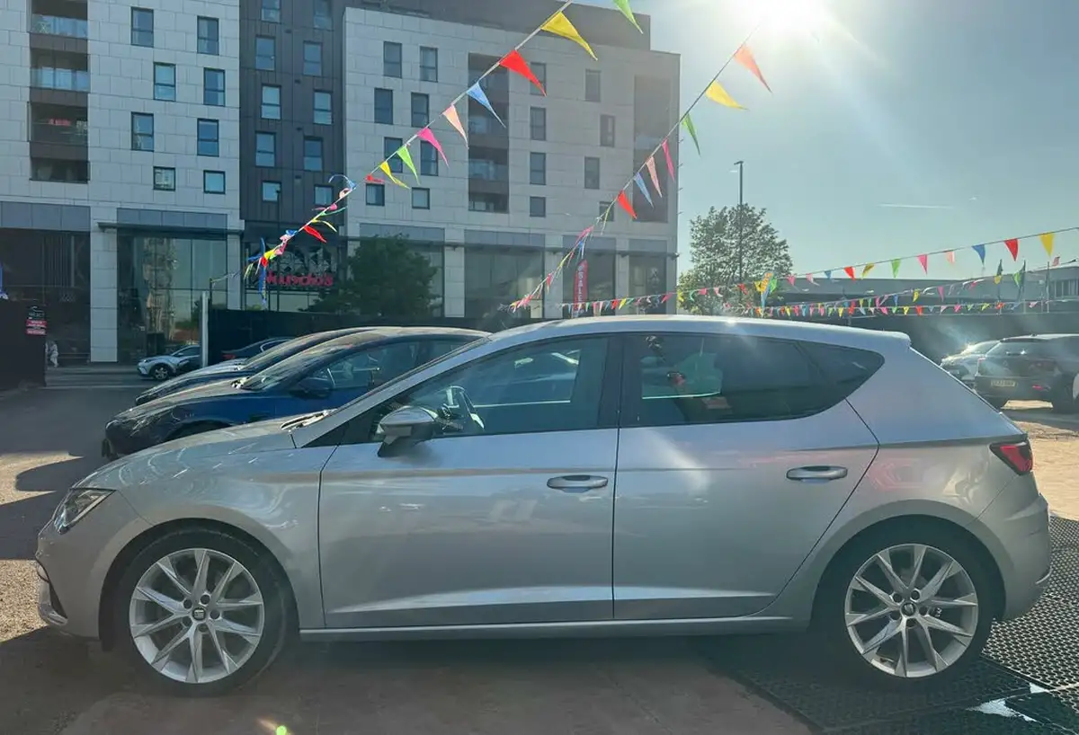 2019-seat-leon-15-tsi-evo-fr-sport-150ps-hatchback-dsg-big-11