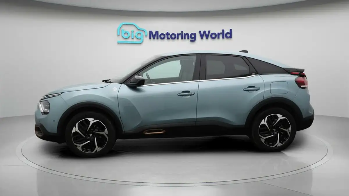 2023-citroen-c4-12-puretech-c-series-edition-eat8-big-4