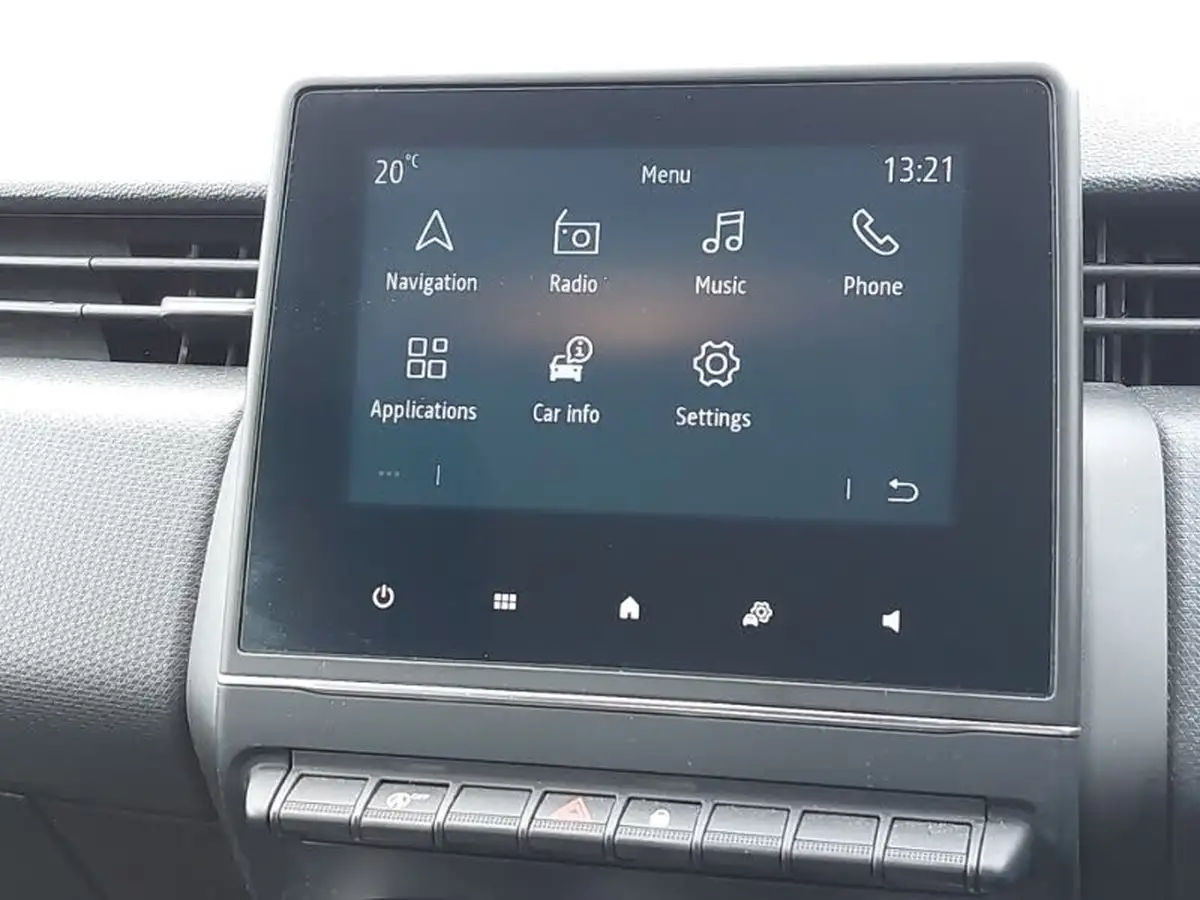 2021-renault-clio-10-sce-iconic-65ps-big-14