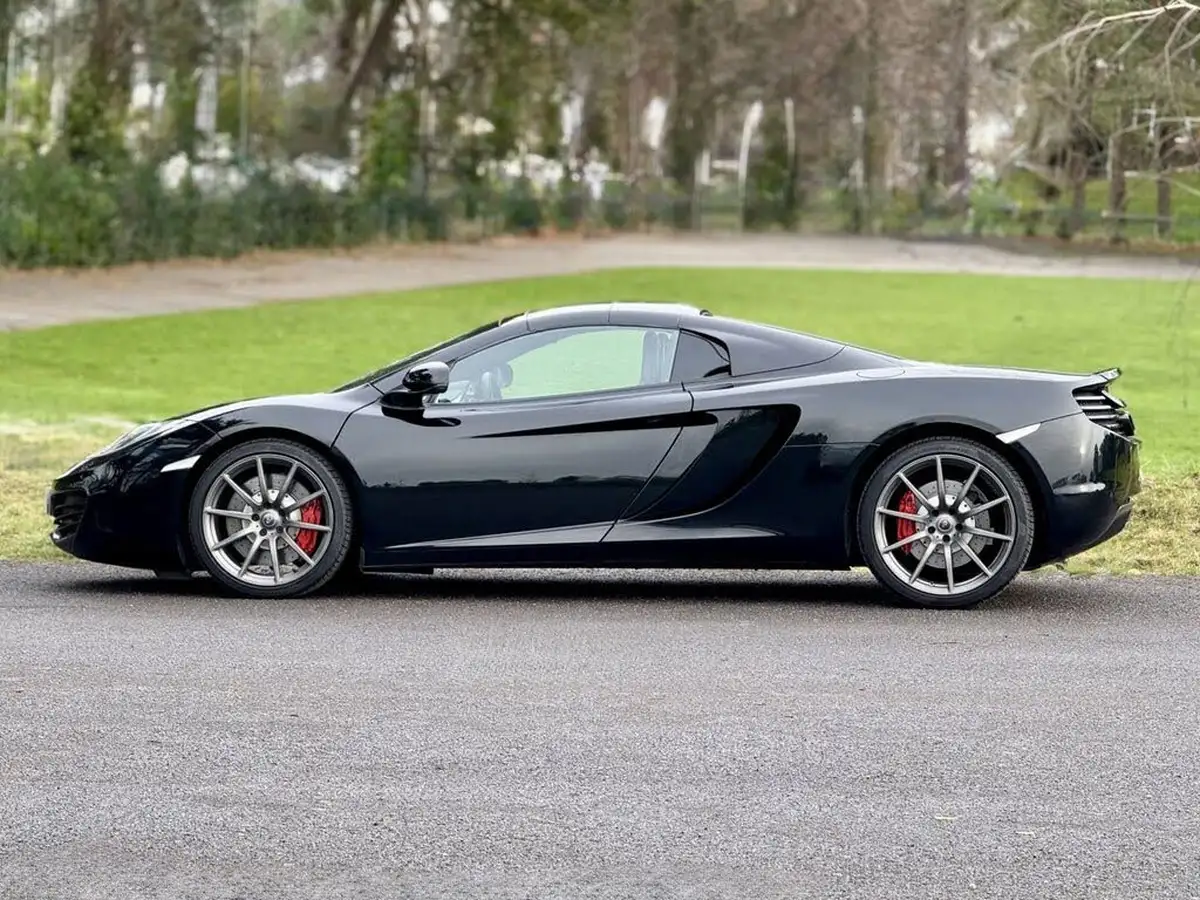 2013-mclaren-12c-38-spider-big-6