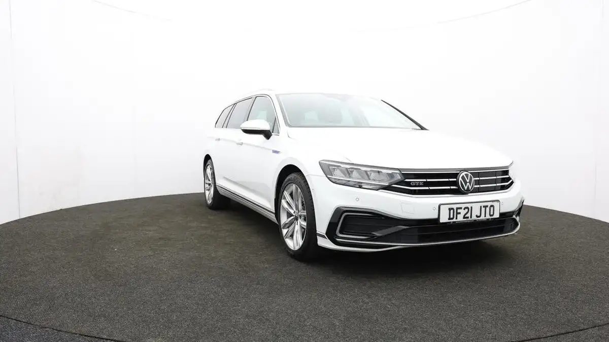 2021-volkswagen-passat-14-tsi-gte-estate-5d-big-52