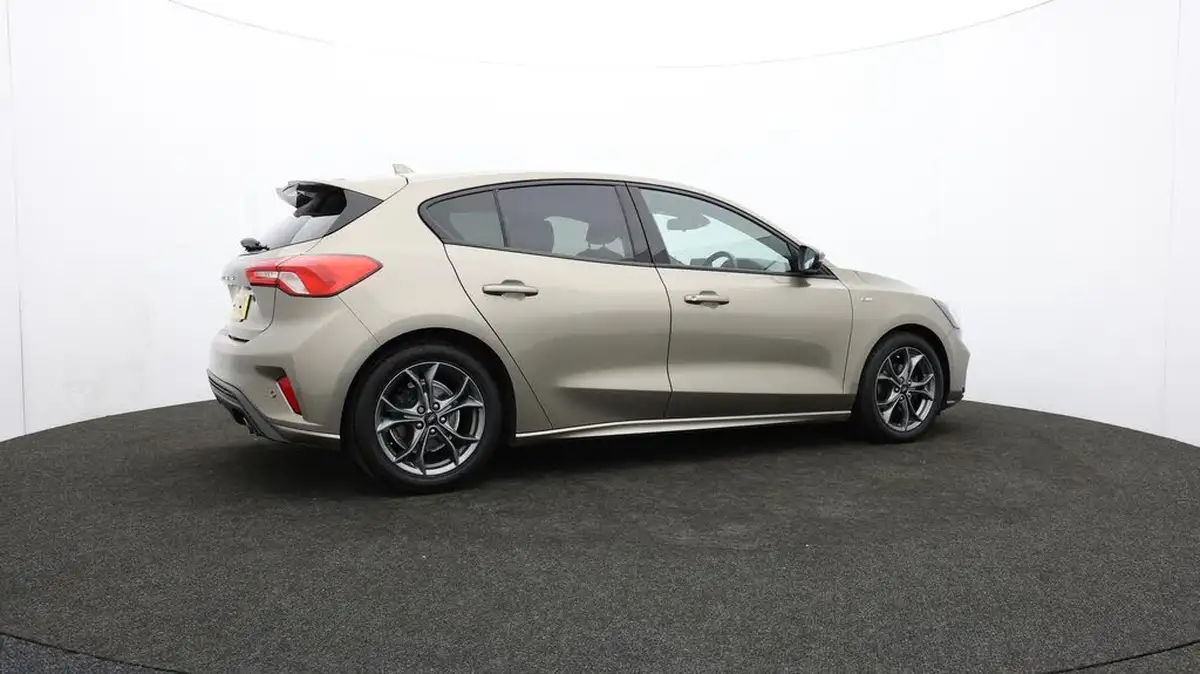 2019-ford-focus-15-st-line-ss-hatchback-big-36