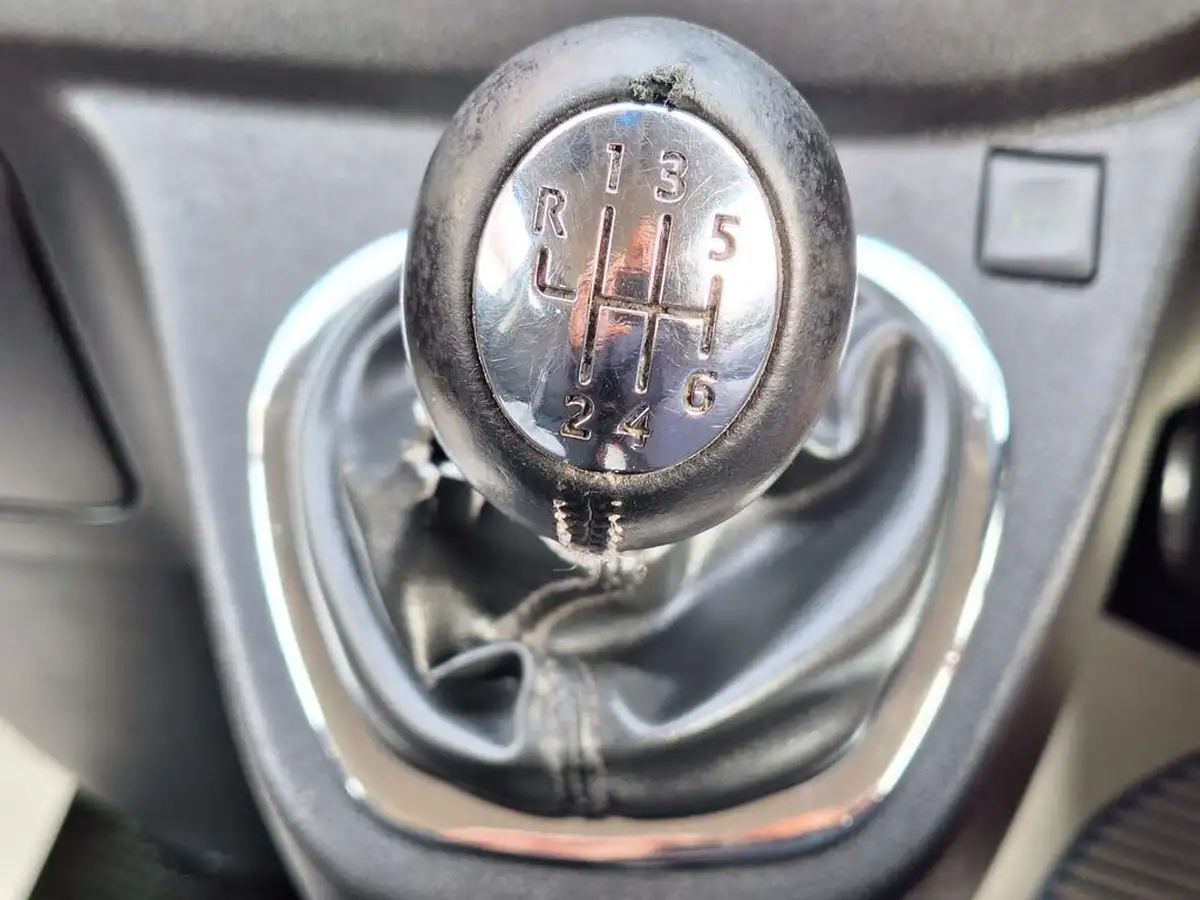 2019-vauxhall-vivaro-16cdti-sportive-2900-l2h1-145pseu6-biturbo-ss-panel-big-22