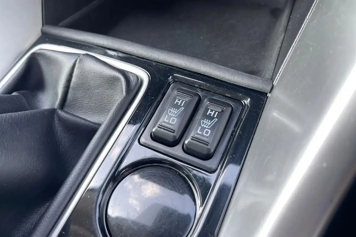 2018-mitsubishi-eclipse-cross-15-4-big-57