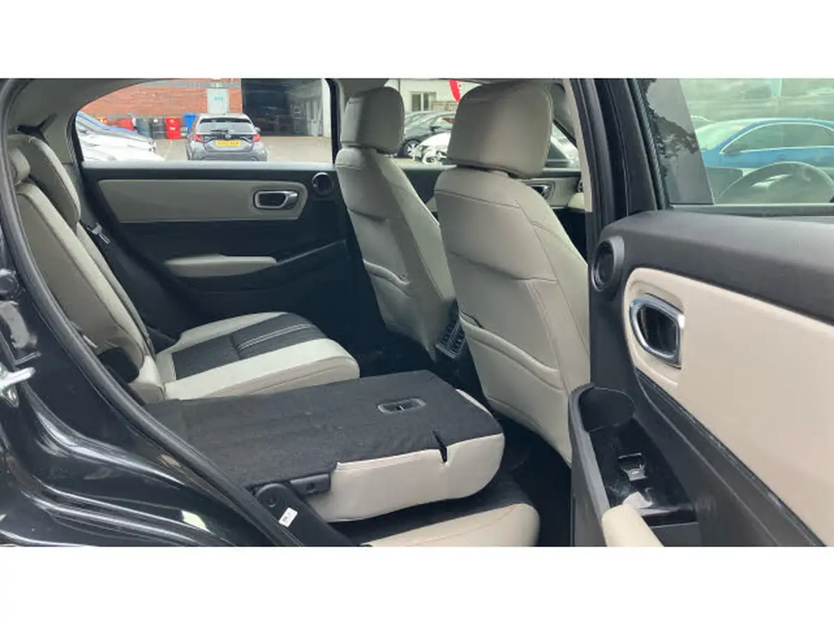 2023-honda-hr-v-15-i-mmd-advance-style-big-31