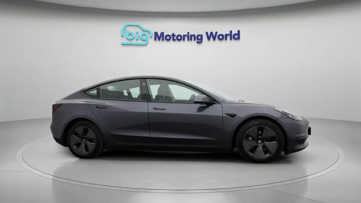 2021-tesla-model-3-e-long-range-4x4-big-8