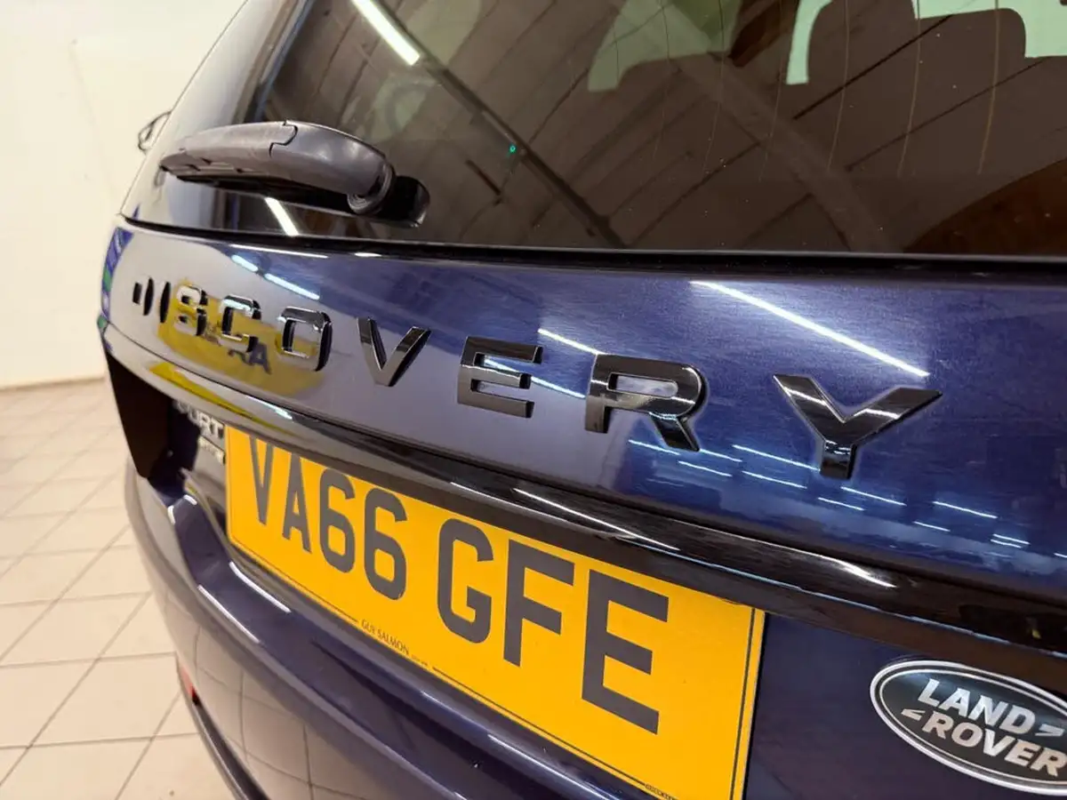 2017-land-rover-discovery-sport-20td4-hse-black-180ps-station-wagon-big-31