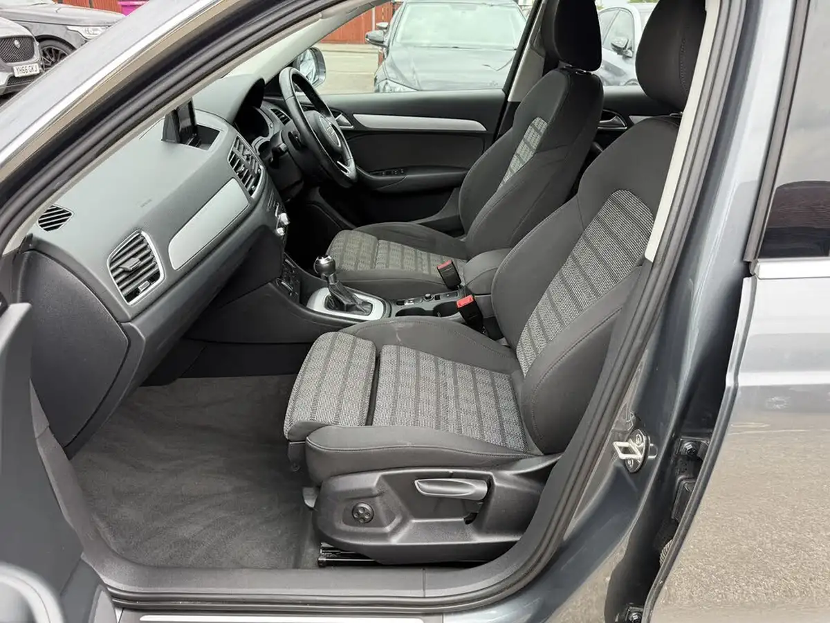 2016-audi-q3-14-tfsi-se-s-tronic-big-37