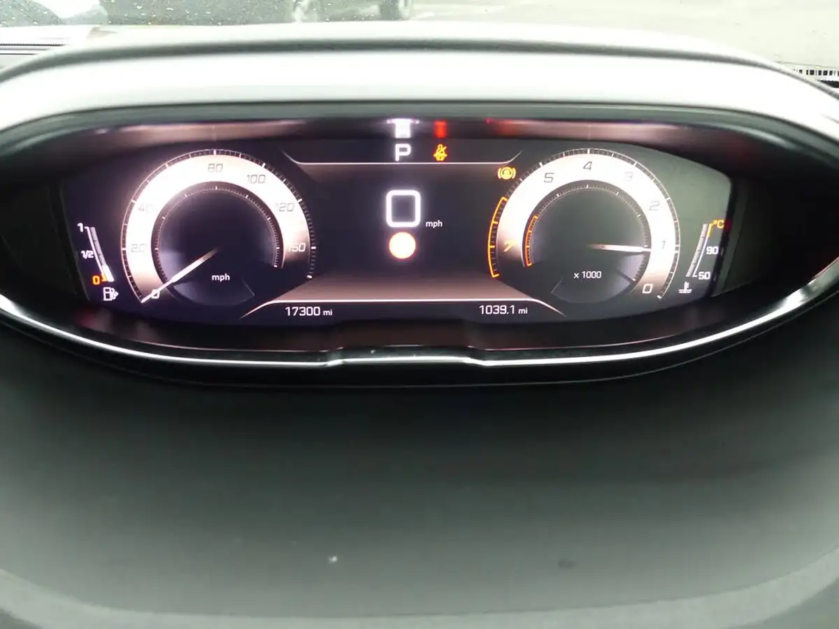 2021-peugeot-3008-suv-12-puretech-gt-eat8-big-11