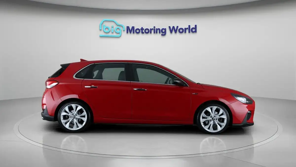2019-hyundai-i30-14-t-gdi-n-line-nav-hatchback-big-7