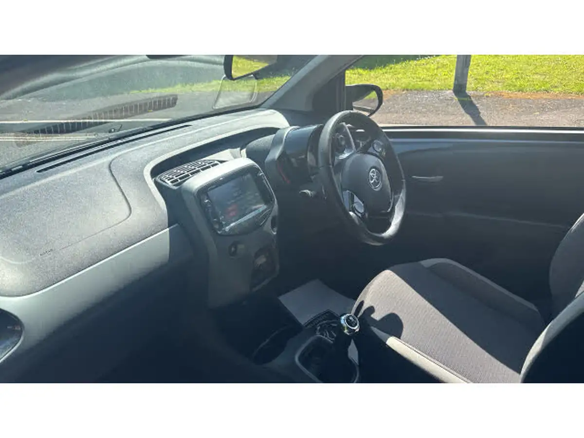 2021-toyota-aygo-10-vvt-i-x-trend-tss-big-8