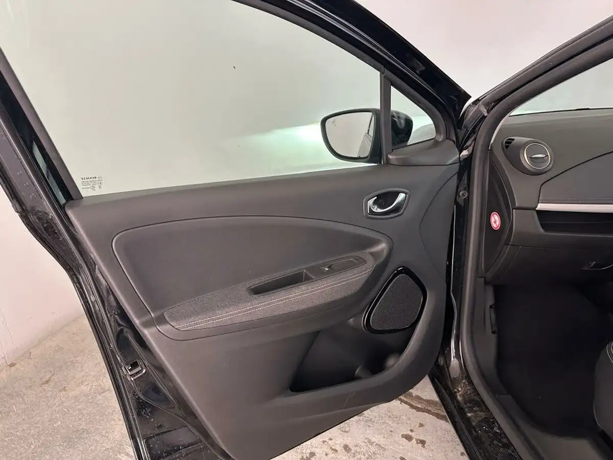 2023-renault-zoe-e-techno-boost-charge-big-28