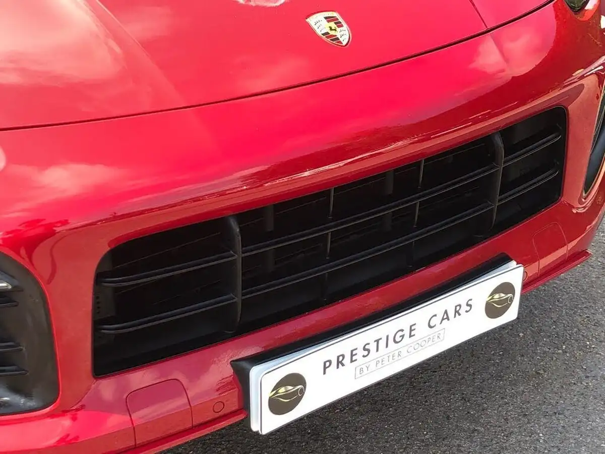 2020-porsche-cayenne-40-v8-gts-coupe-big-27