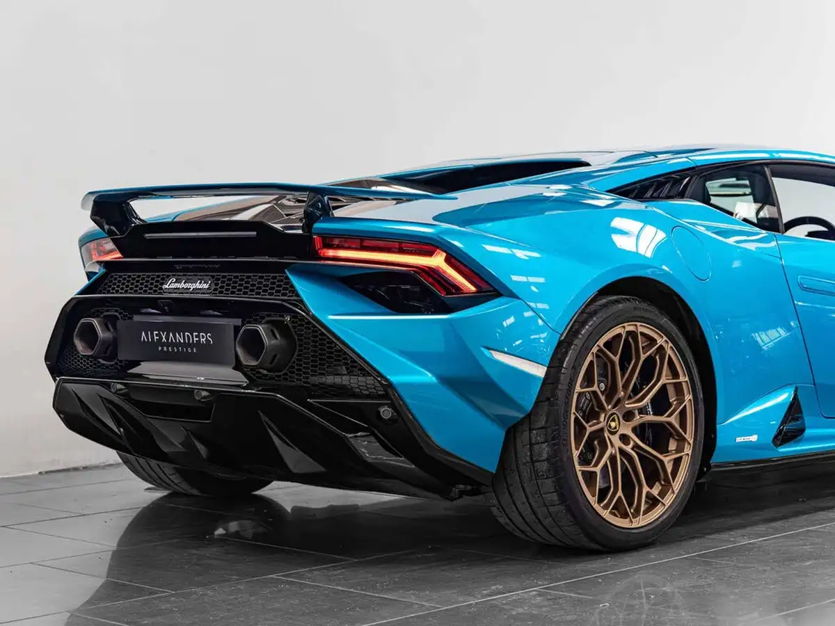 2023-lamborghini-huracan-52-tecnica-big-28