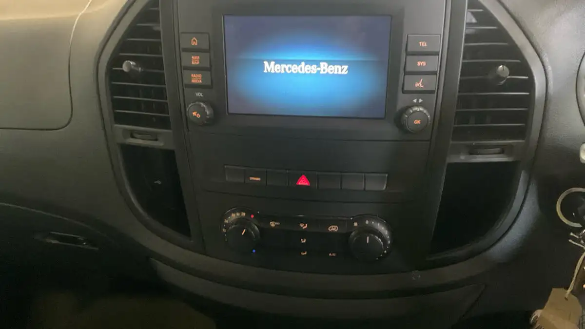 2021-mercedes-benz-vito-e-progressive-l2-big-9