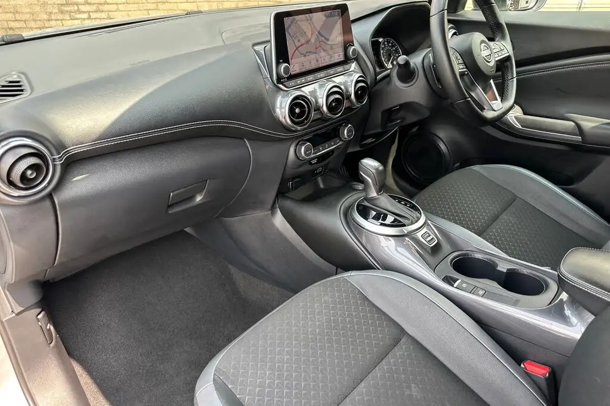 2023-nissan-juke-10-dig-t-n-connecta-dct-big-3