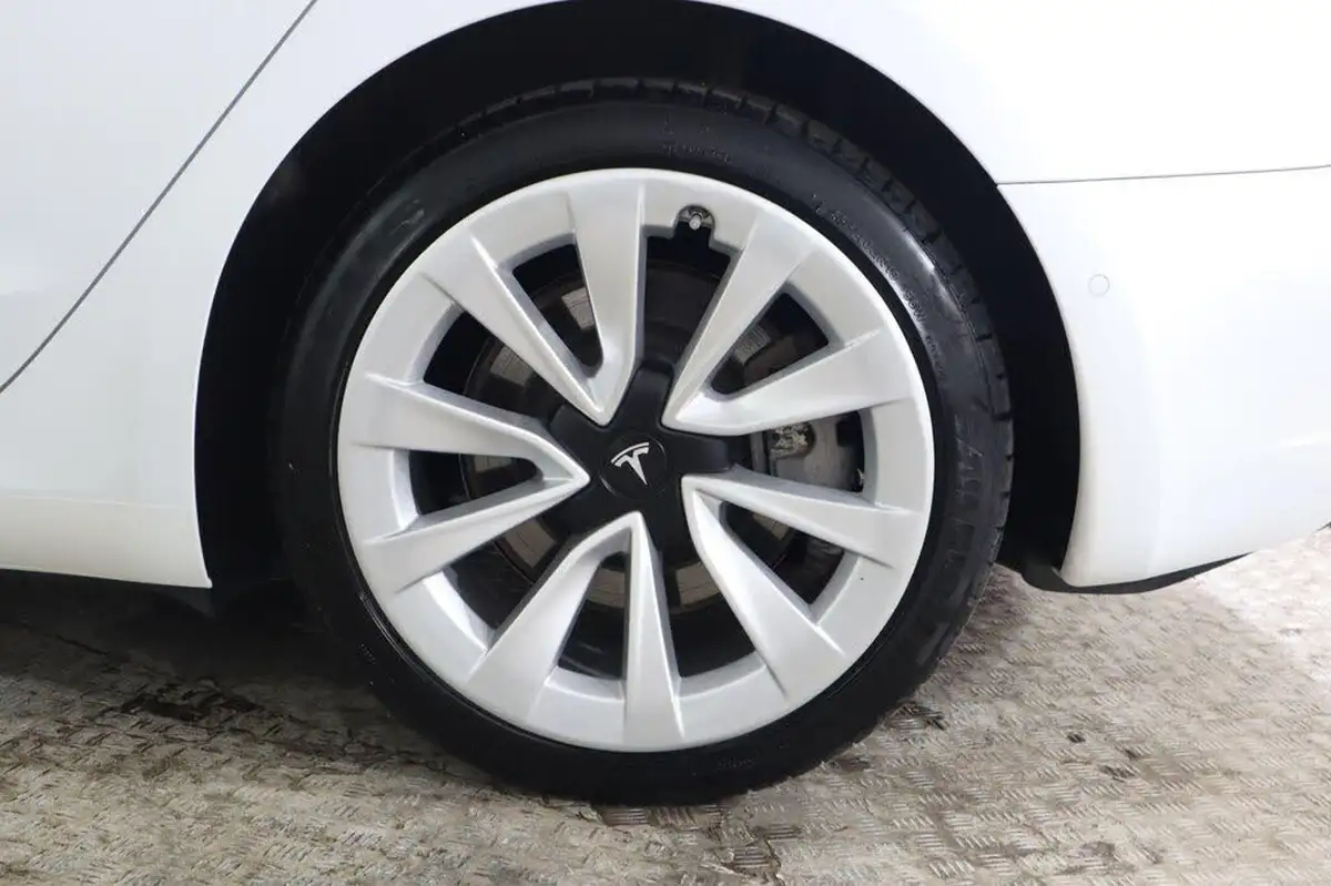 2021-tesla-model-3-e-long-range-4x4-big-22