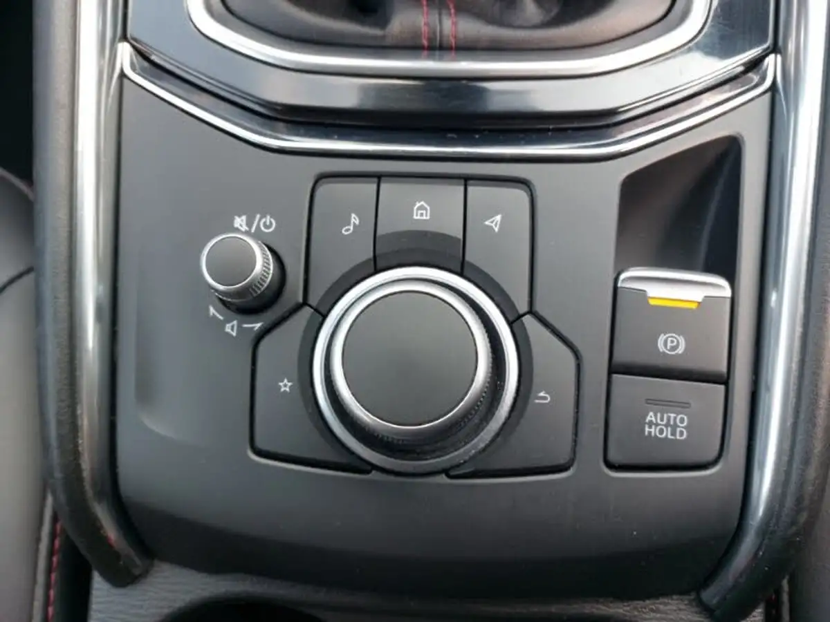 2021-mazda-cx-5-20-kuro-edition-big-10