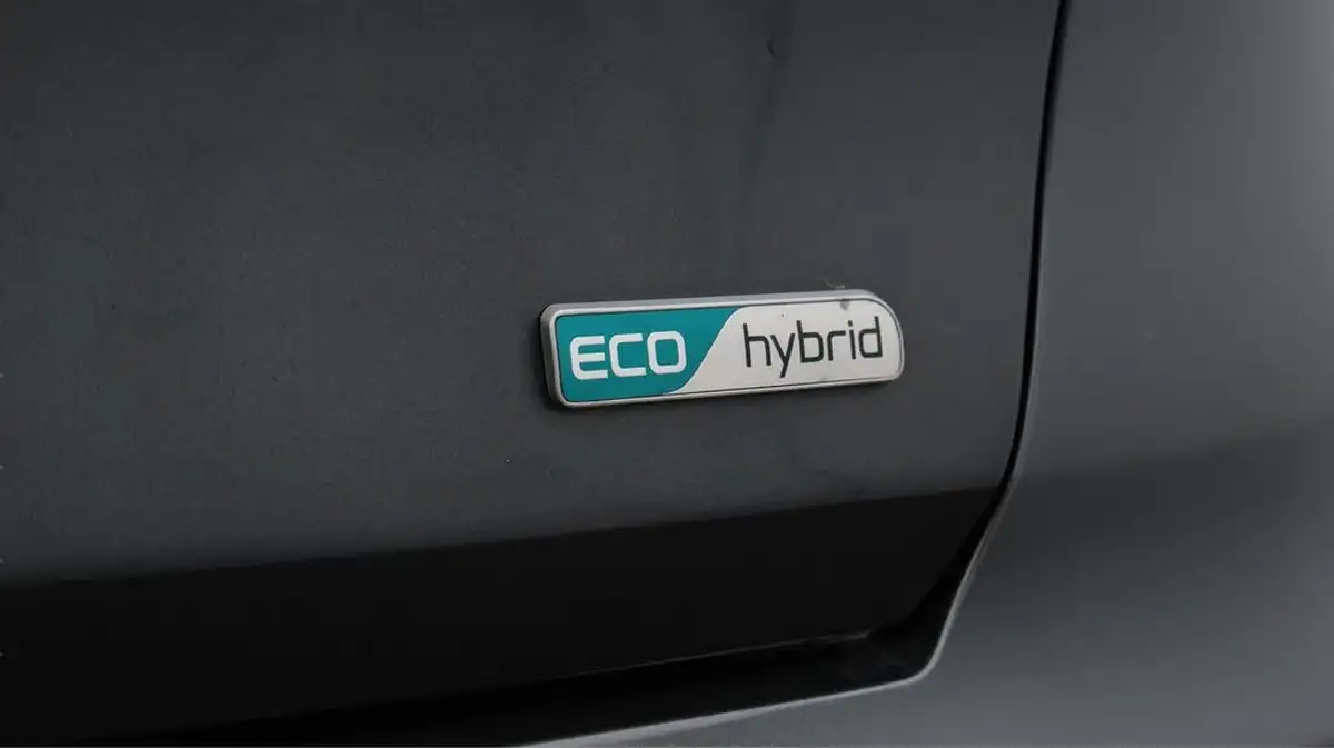 2022-kia-niro-16-gdi-3-156kwh-big-22