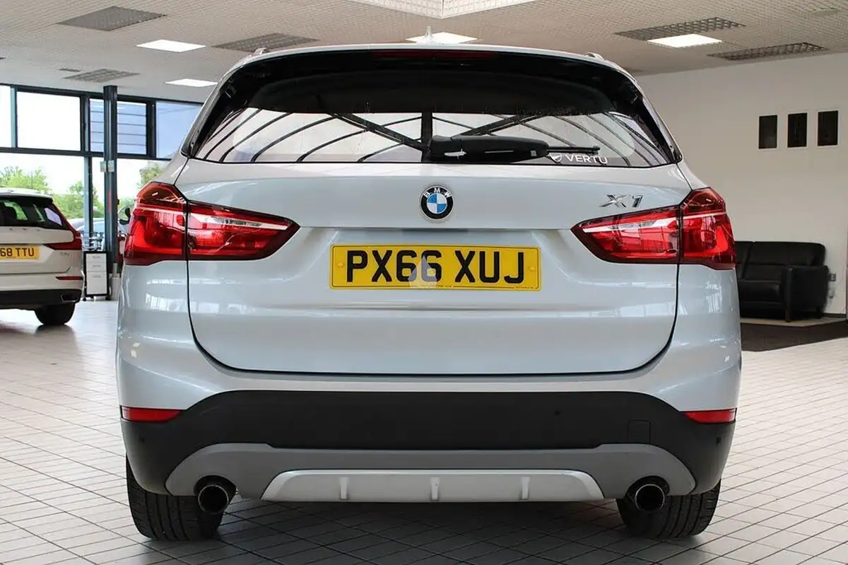 2016-bmw-x1-20-xdrive20i-sport-ss-big-12