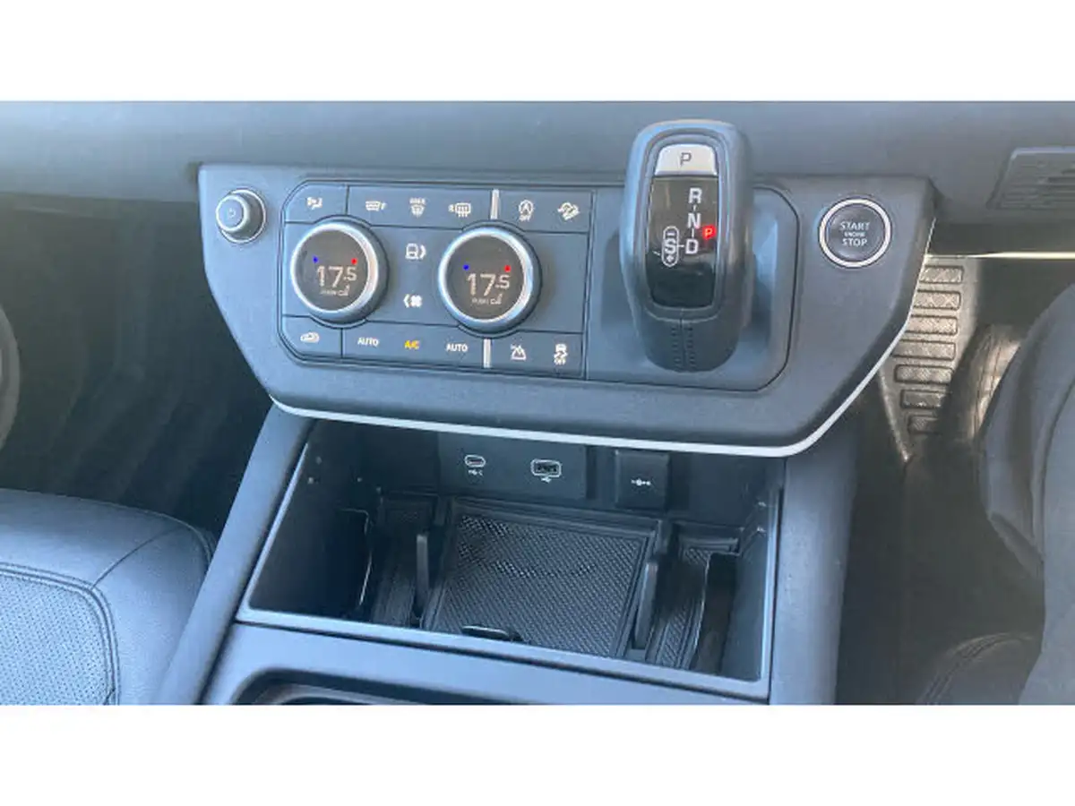 2021-land-rover-90-defender-30-d200-s-big-35