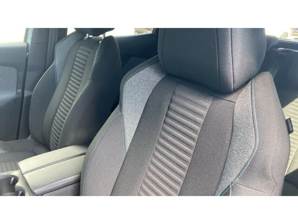 2023-peugeot-3008-suv-12-puretech-active-premium-eat8-big-16