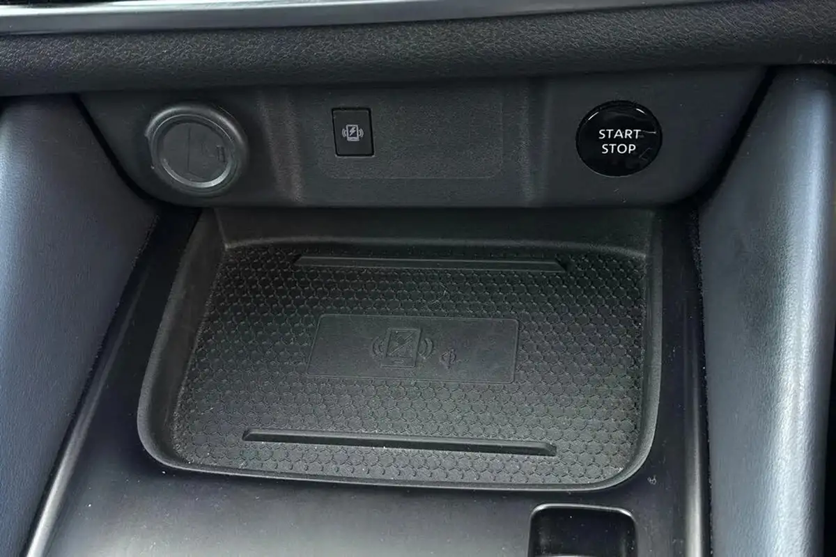 2023-nissan-qashqai-15-tekna-big-57