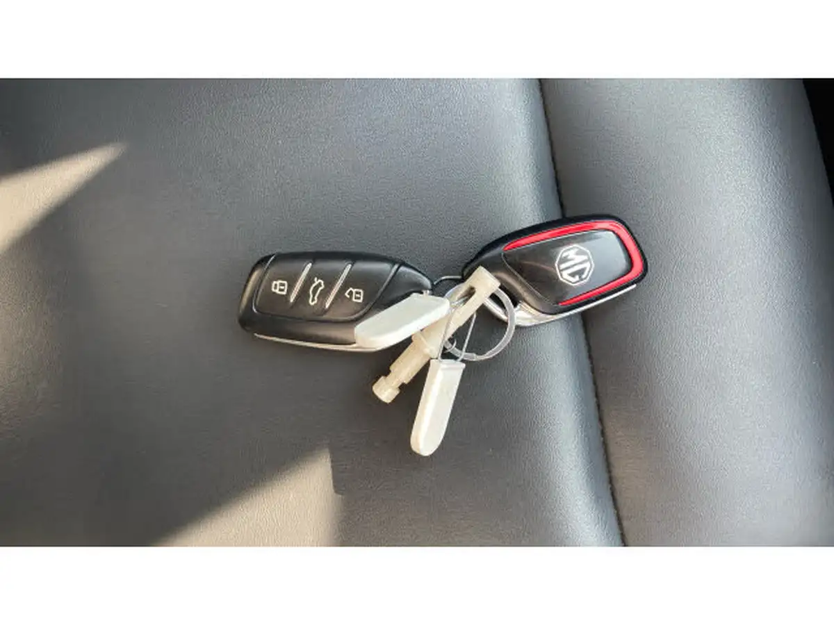 2021-mg-zs-suv-10t-gdi-exclusive-big-18