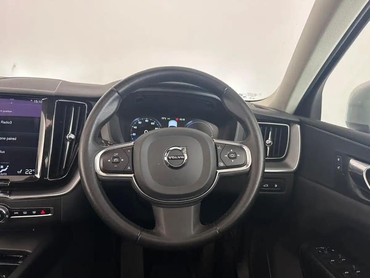 2021-volvo-xc60-20-t6-inscription-expression-340bhp-big-8