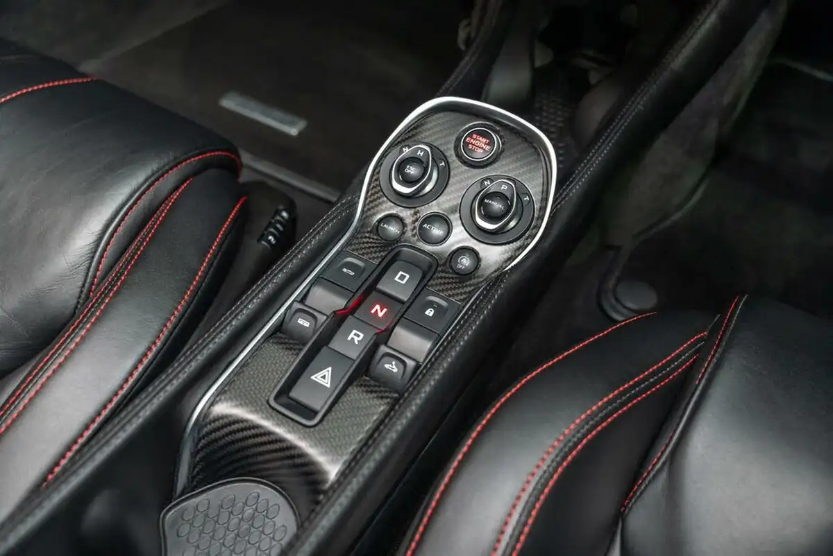 2019-mclaren-570s-38-coupe-big-15