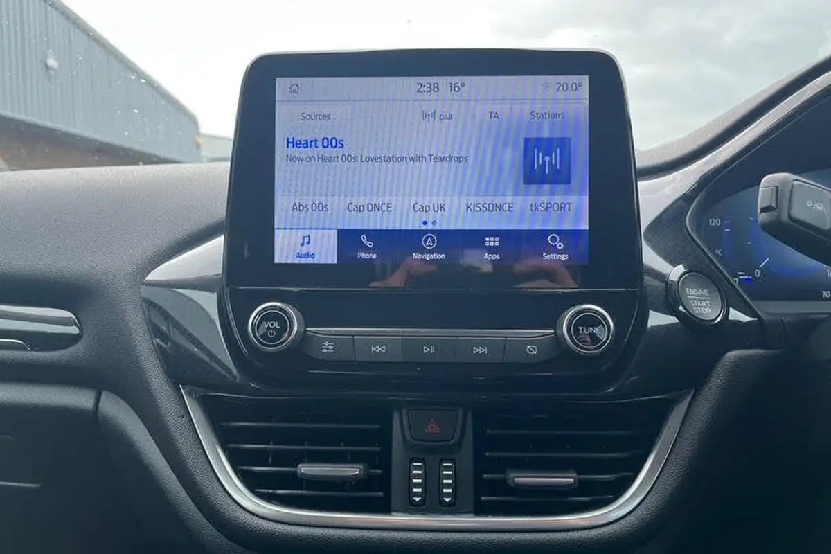 2023-ford-fiesta-10t-active-x-100ps-big-22