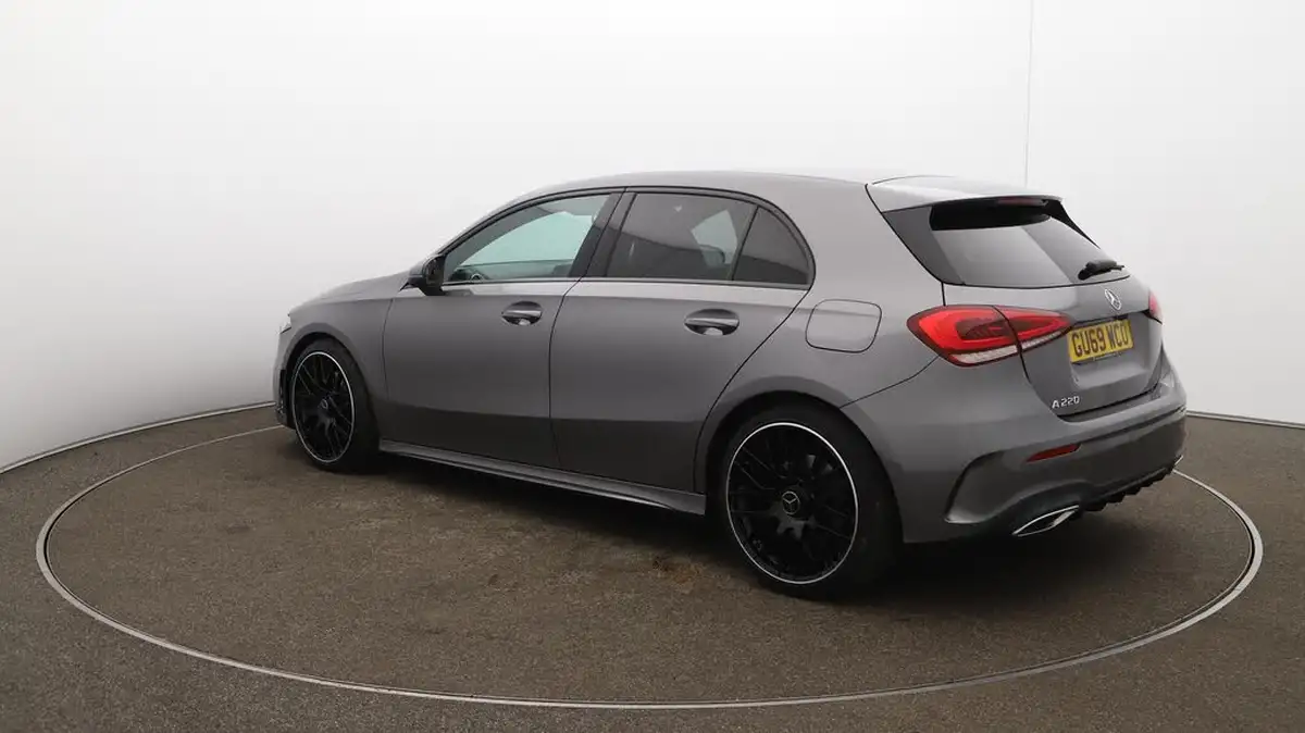 2019-mercedes-benz-a-class-20-a220-amg-line-hatchback-5d-big-64