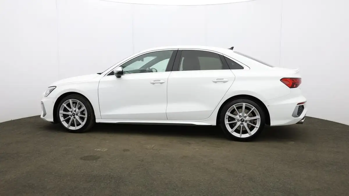 2022-audi-s3-20-tfsi-saloon-4d-big-69