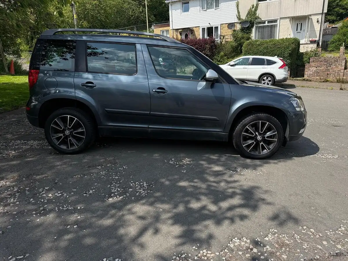 2014-skoda-yeti-outdoor-20tdi-se-140ps-4x4-big-6