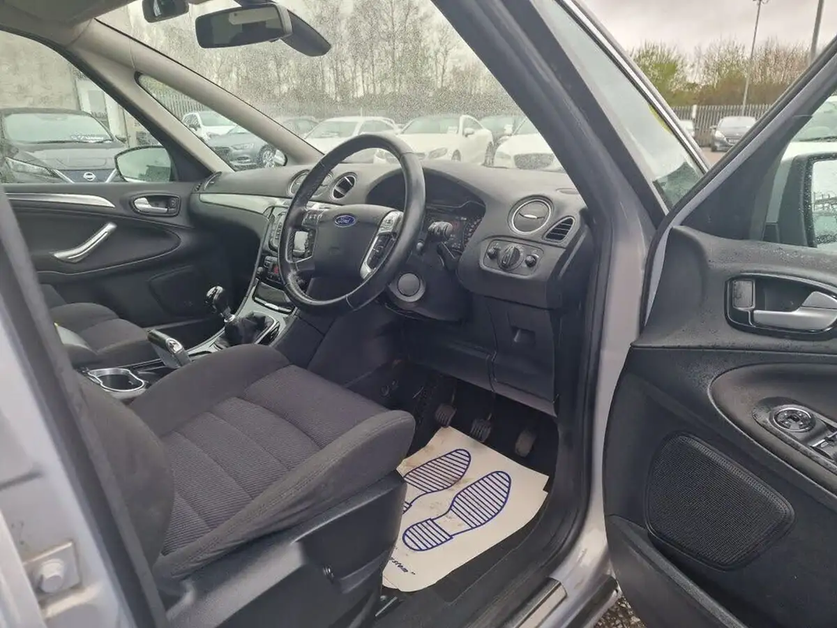2014-ford-s-max-20td-titanium-140ps-big-10