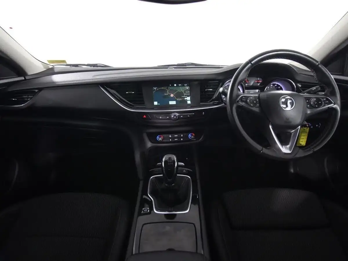 2020-vauxhall-insignia-grand-sport-16td-tech-line-nav-136ps-big-12