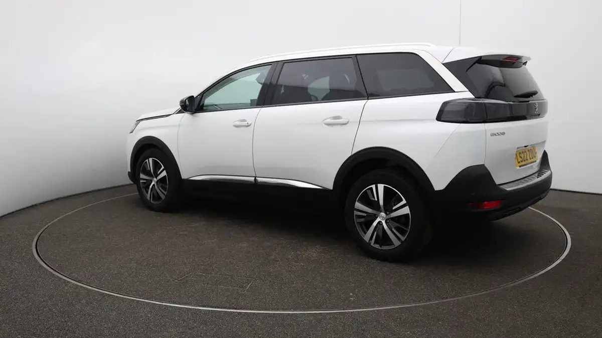 2022-peugeot-5008-suv-15-bluehdi-allure-big-64